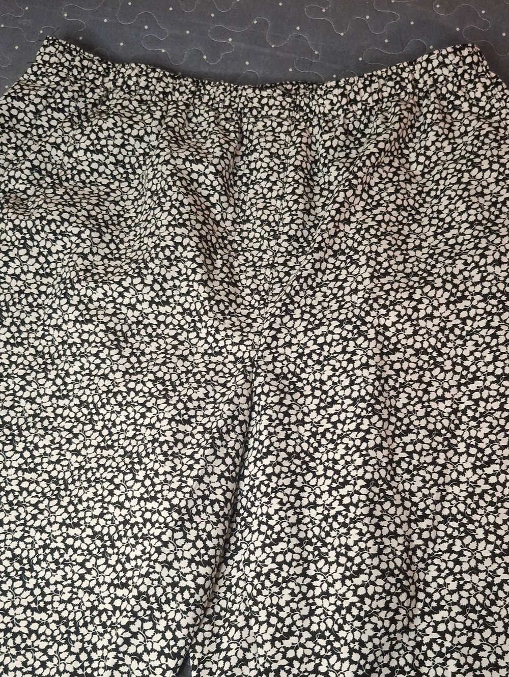 Kim Rogers Cropped pants in Black & White Size 12